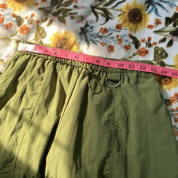 Urban Outfitters Joggers UO Womens XS Jana Nylon Balloon Cargo Pants Moss Green - Picture 8 of 11